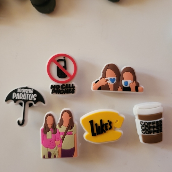 Gilmore Girls 6pc Jibbitz Bundle - Picture 1 of 1